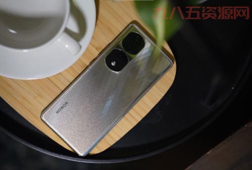 荣耀OL：资深老司机带你揭秘隐藏玩法，稀奇古怪道具，体验游戏乐趣
