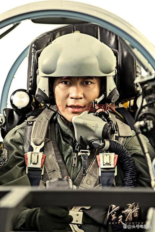 空战世纪：与《紧急升空》的对比，谁是真正的空战之王？