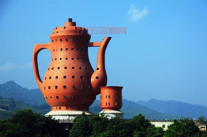 ZL的多重含义解析：从建筑到爱情的象征