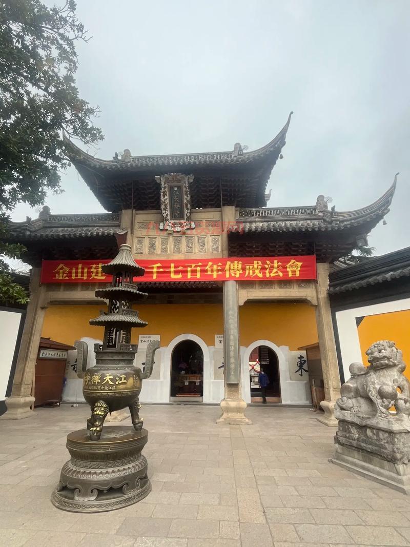 现实中的金山寺在哪？镇江市揭秘！