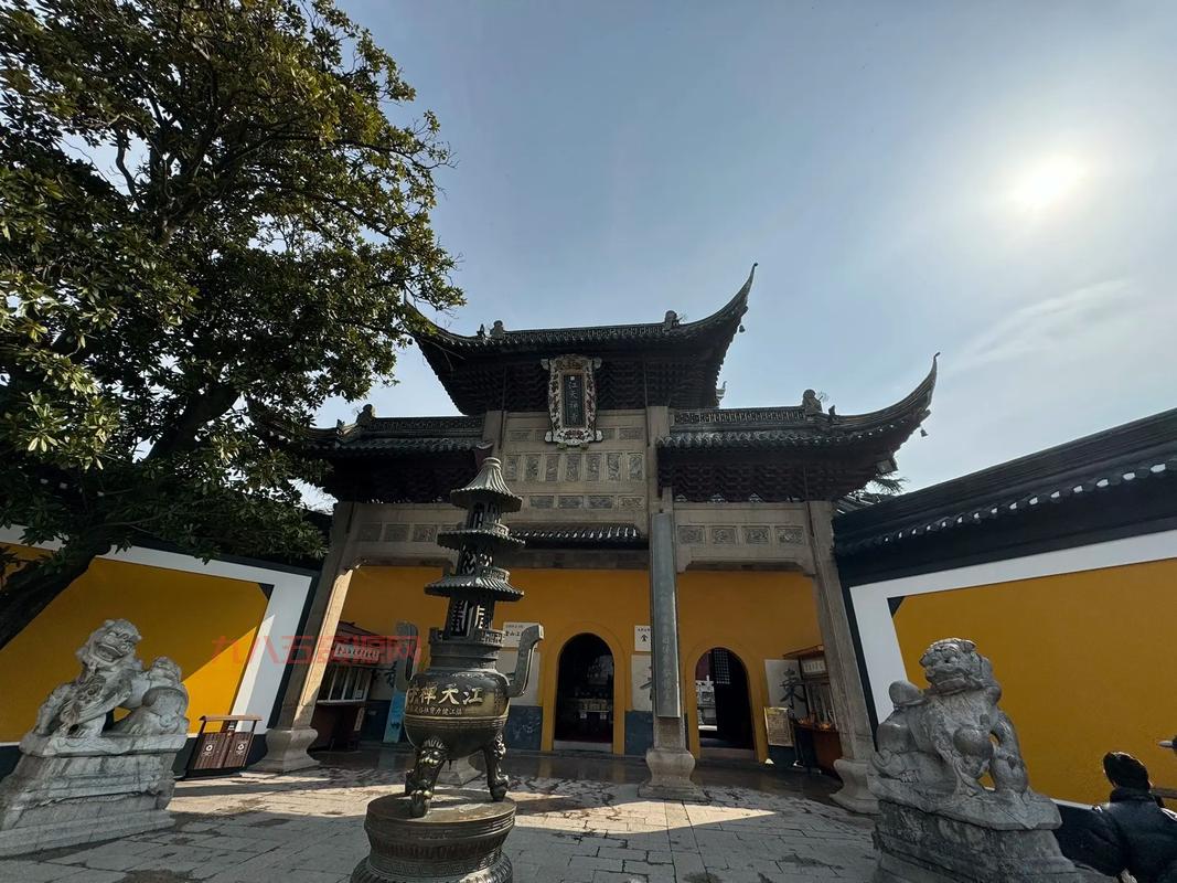 现实中的金山寺在哪？镇江市揭秘！