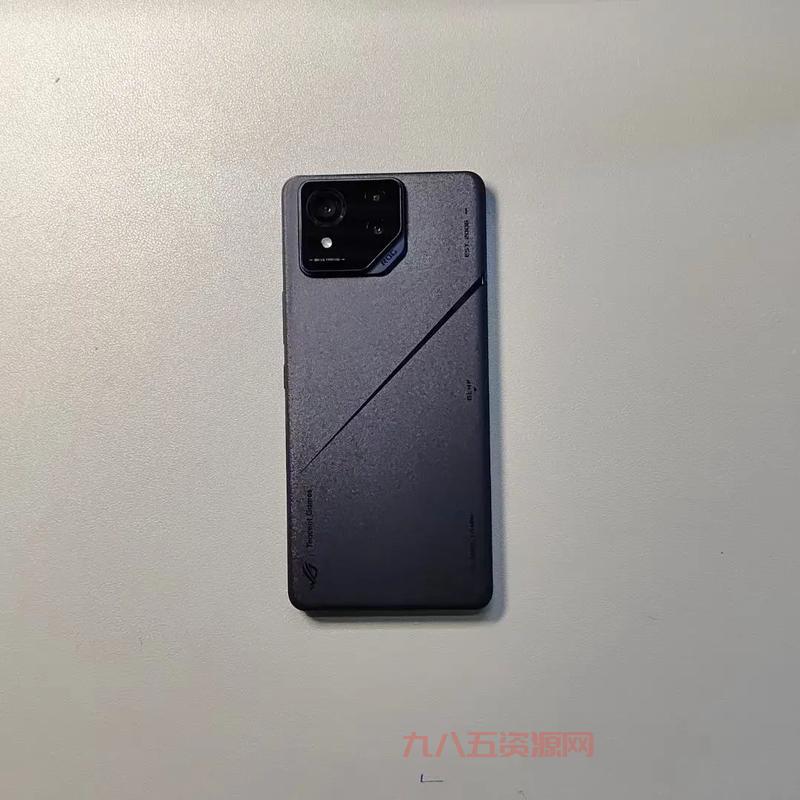 ROG 6 PRO性能炸裂！骁龙8+游戏手机新标杆