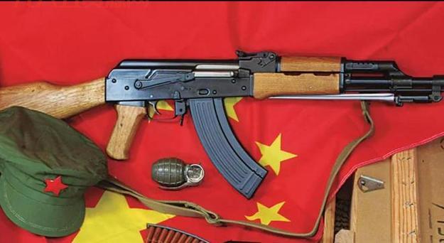 QBZ95自动步枪简介：中国人民解放军的制式武器
