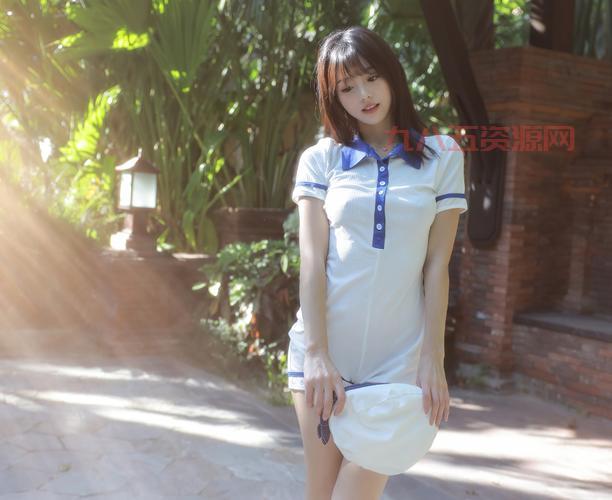 小苍男人装写真大曝光，电竞圈女神性感亮相