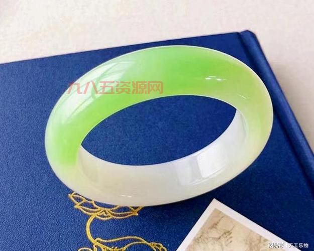 梦碎昆仑玉：玉石破碎背后的心理与命运解析