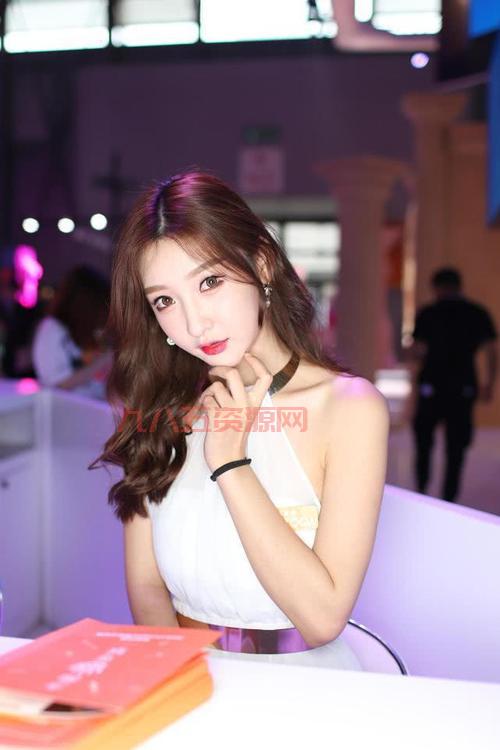 完美时空showgirl长啥样？高清美图让你一次看个够！